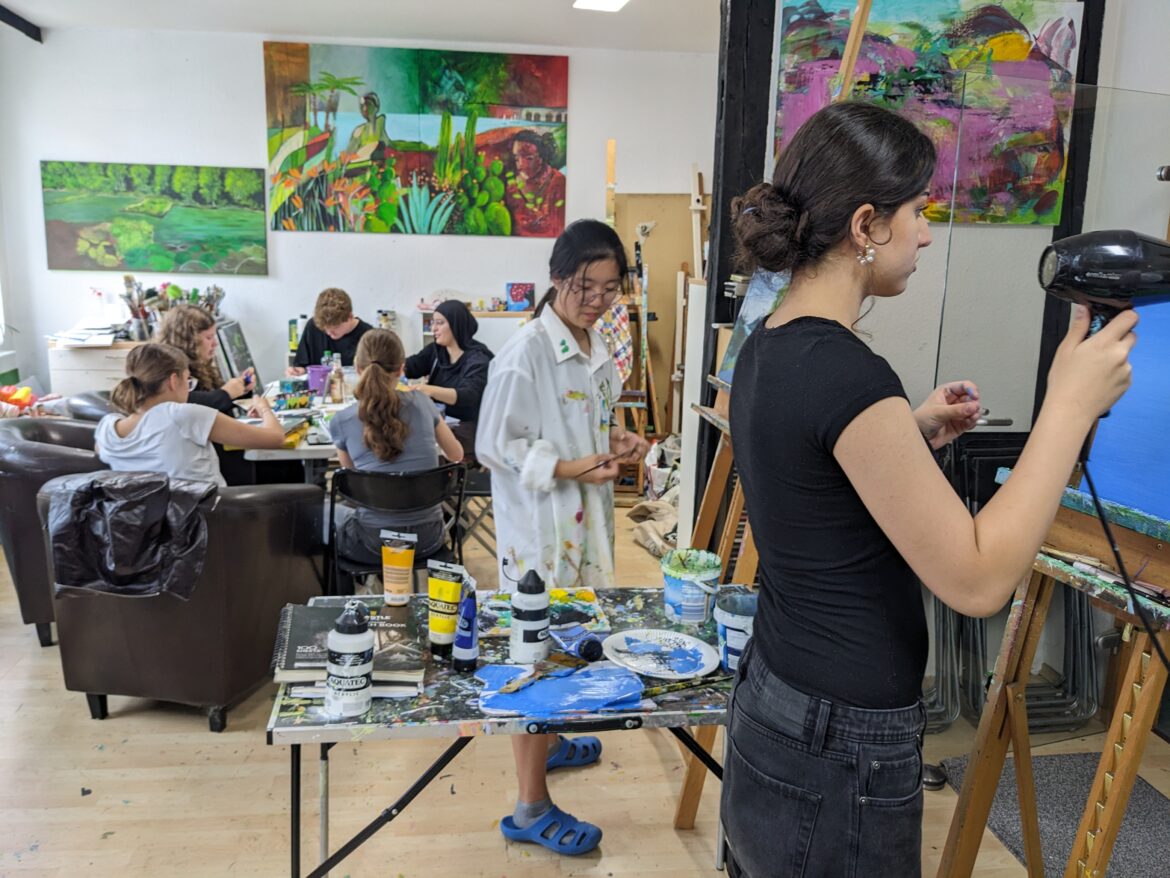 Unter dem Titel „U20 – Junge Kunst im Peiner Land“ ist ein außergewöhnliches Kunstprojekt für Jugendliche zwischen 12 und 20 Jahren gestartet, initiiert von der Servicestelle Kultur des Landkreises Peine und der jungen vhs der Kreisvolkshochschule Peine.